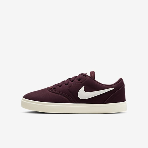Red Shoes. Nike